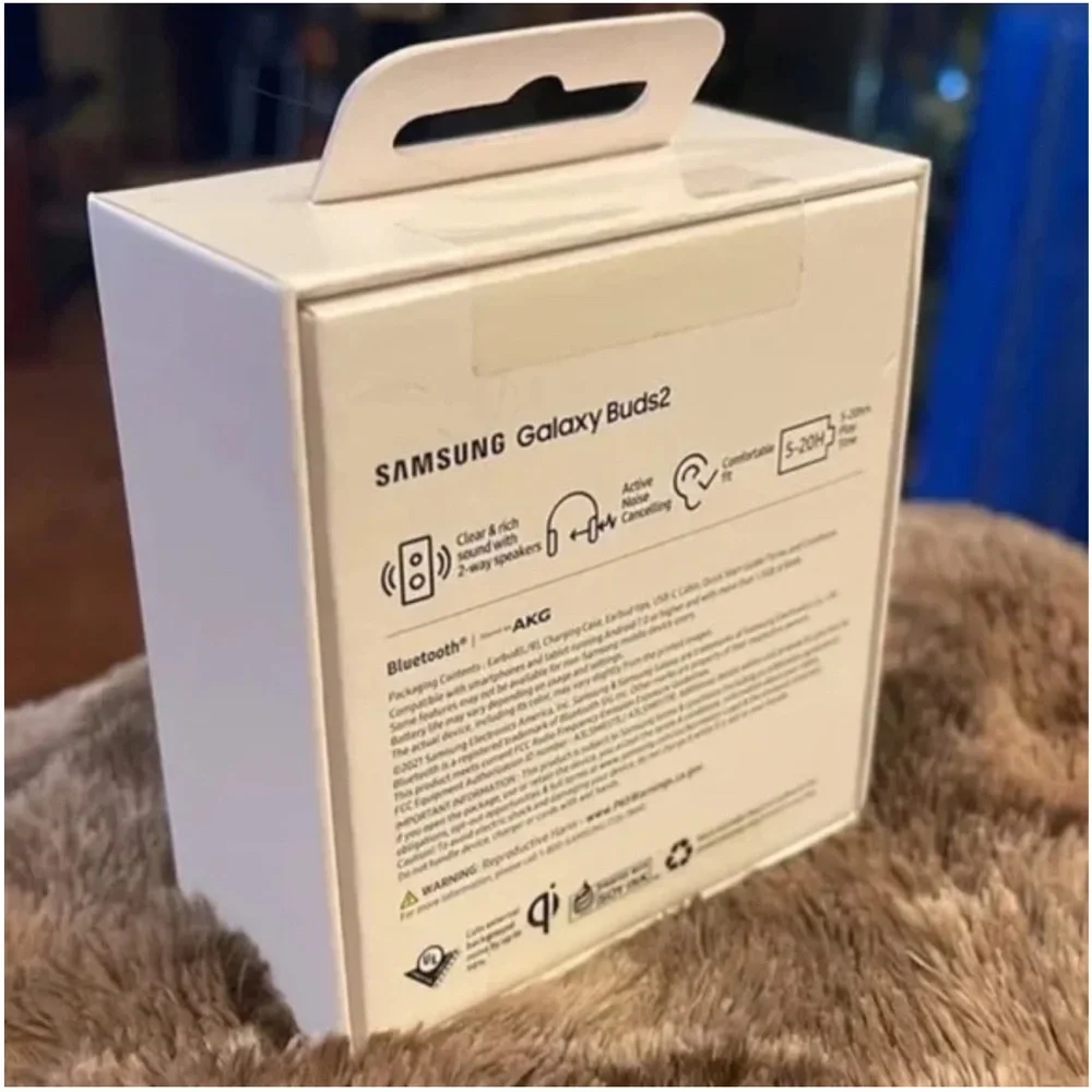 WOW POSHMARK - NWT Samsung Galaxy Buds2